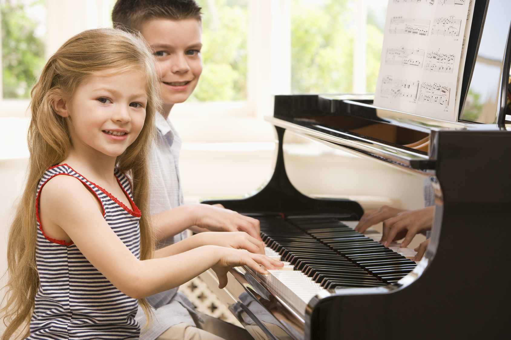 Piano tactile en bois pour enfants Petit pianiste